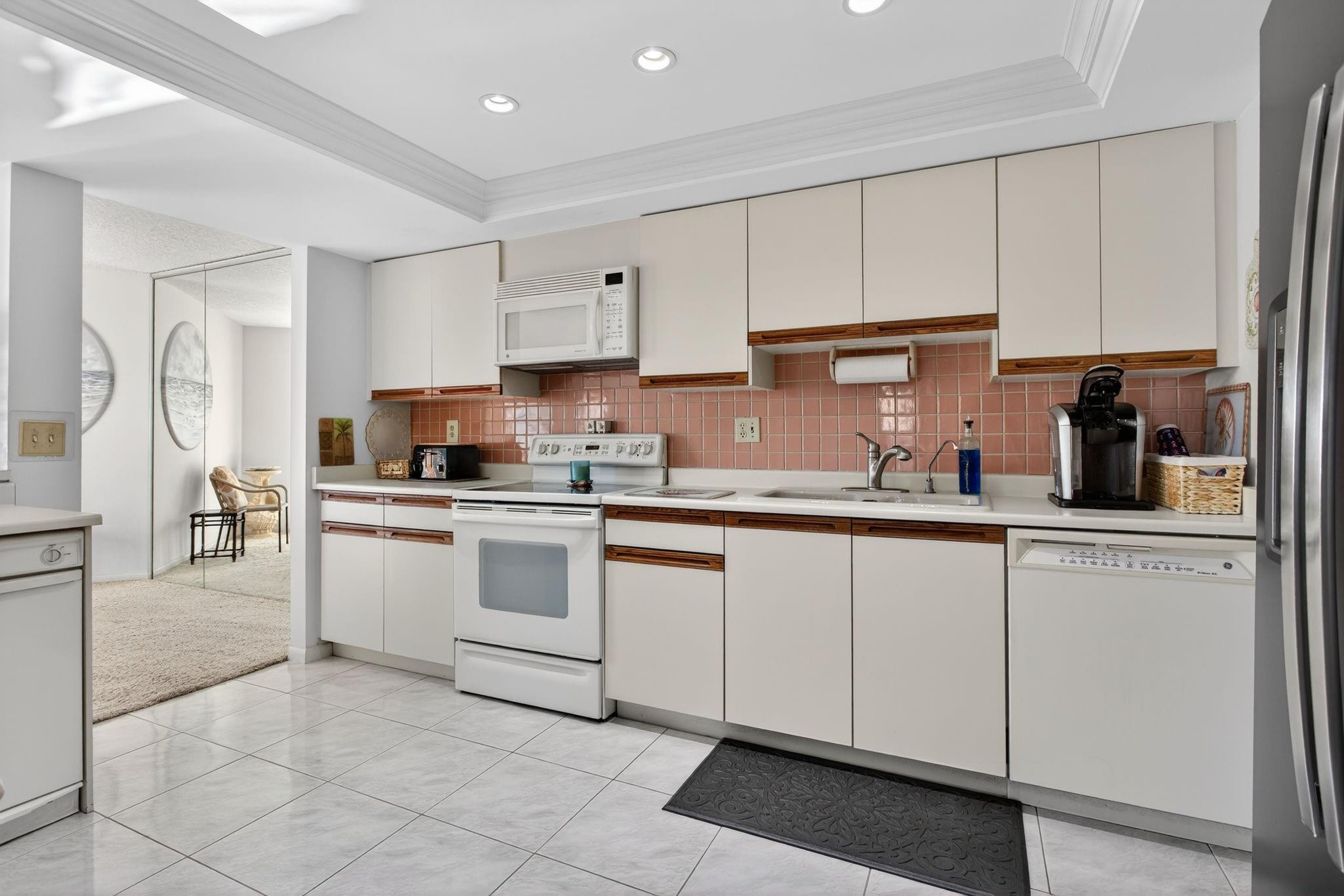 501 North Riverside Drive, Unit 301 Pompano Beach, FL 33062 - Photo 17 of 34 Photo 17