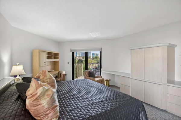 $489,000 | 501 North Riverside Drive, Unit 301, Pompano Beach, FL 33062