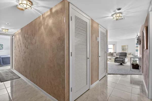 $489,000 | 501 North Riverside Drive, Unit 301, Pompano Beach, FL 33062