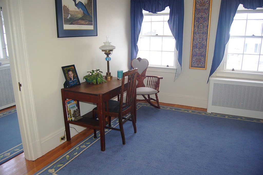 346 Gaskill Street Woonsocket, RI 02895 - Photo 20 of 25 a dining room with furniture and window