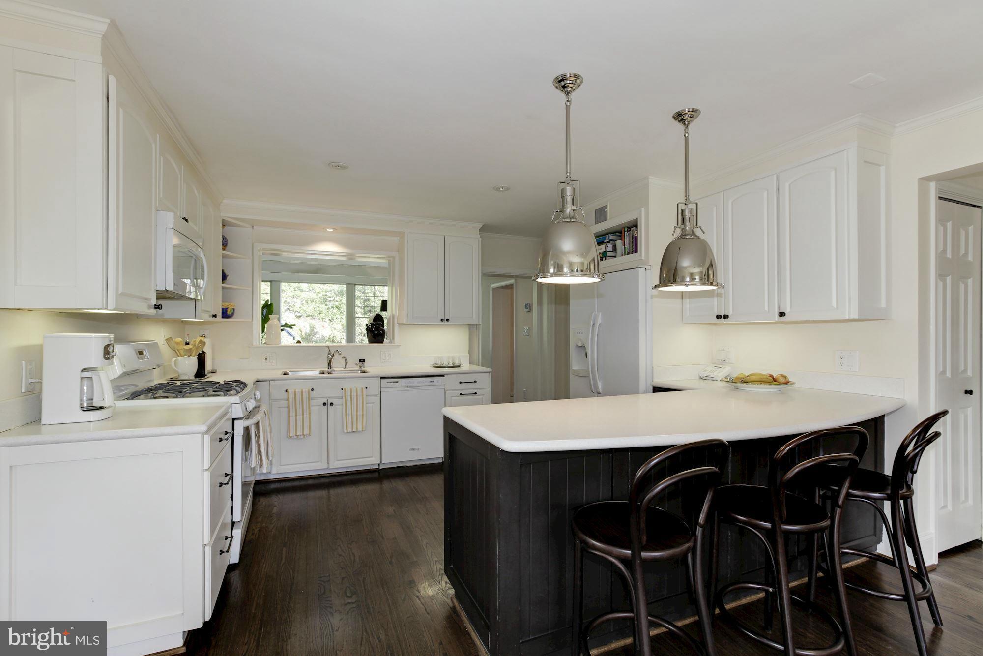 5609 Jordan Road Bethesda, MD 20816 - Photo 6 of 30 Kitchen