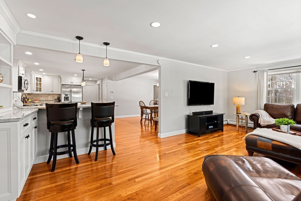 6 Exeter Way Andover, MA 01810 - Photo 11 of 42