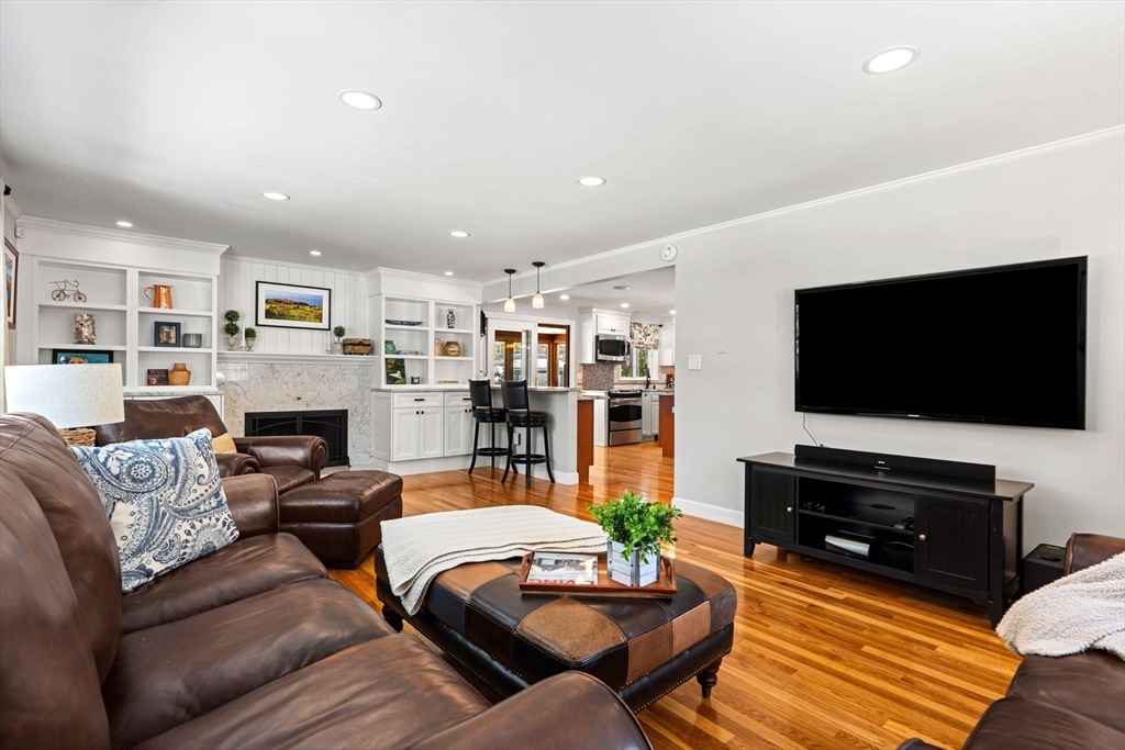 6 Exeter Way Andover, MA 01810 - Photo 12 of 42