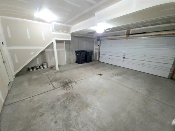 a view of a garage