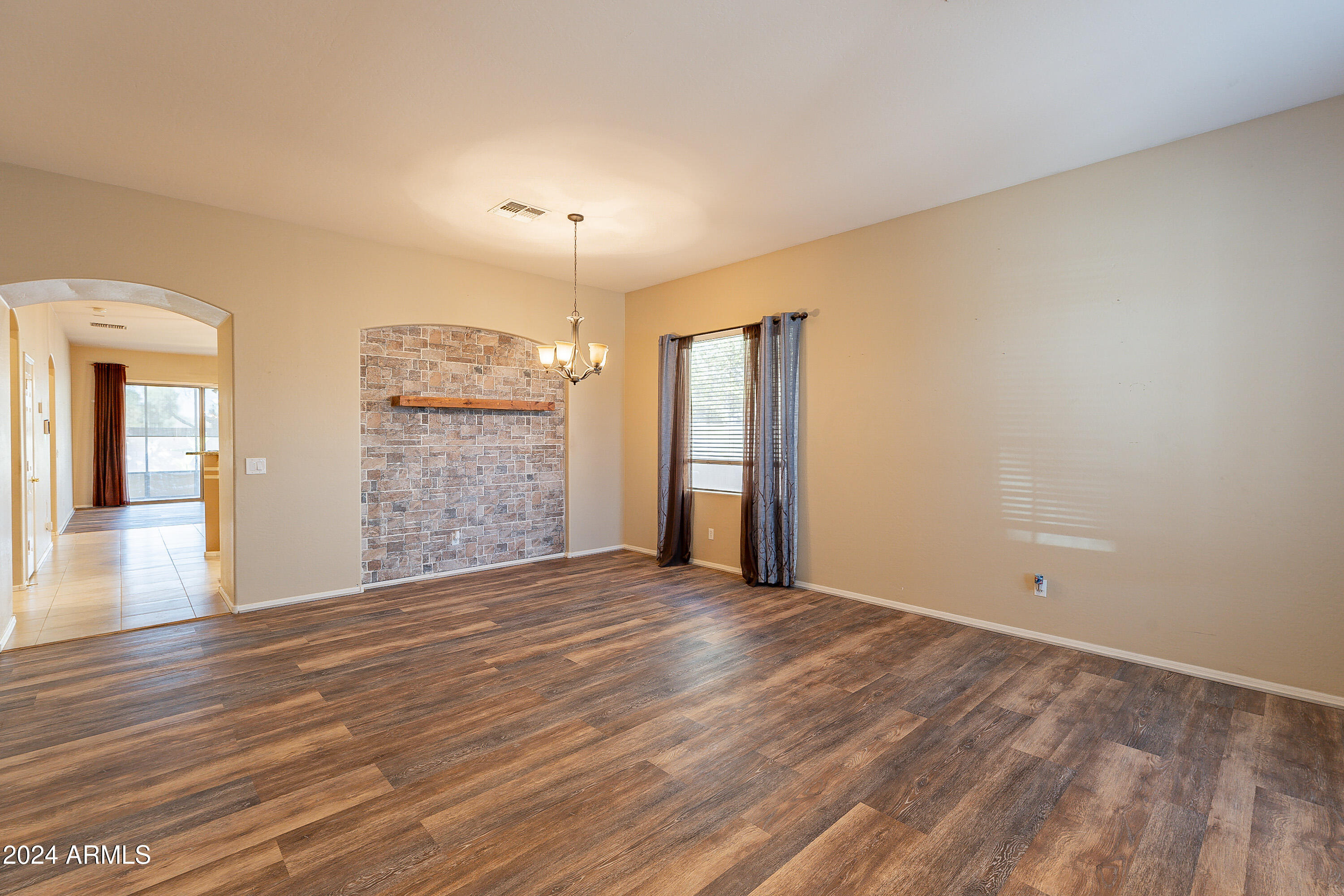 43366 West Venture Road Maricopa, AZ 85138 - Photo 3 of 18 Living Room view