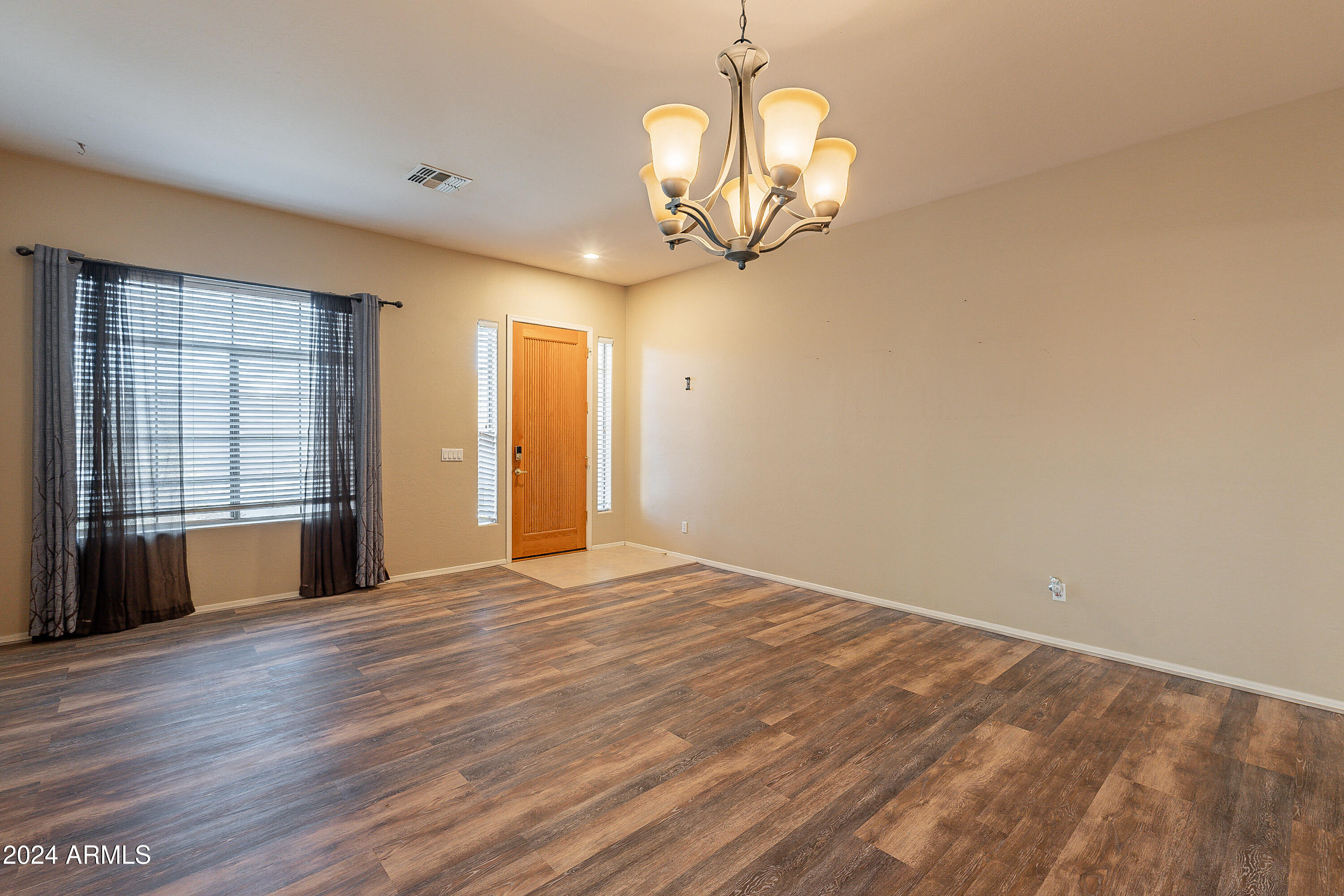 43366 West Venture Road Maricopa, AZ 85138 - Photo 4 of 18 Living Room with Front Door view