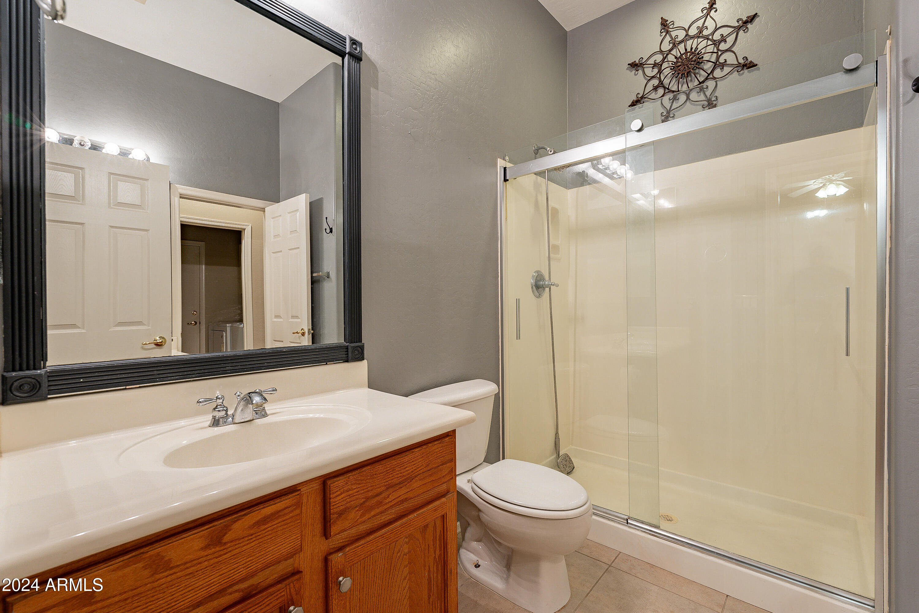 43366 West Venture Road Maricopa, AZ 85138 - Photo 9 of 18 Bathroom view