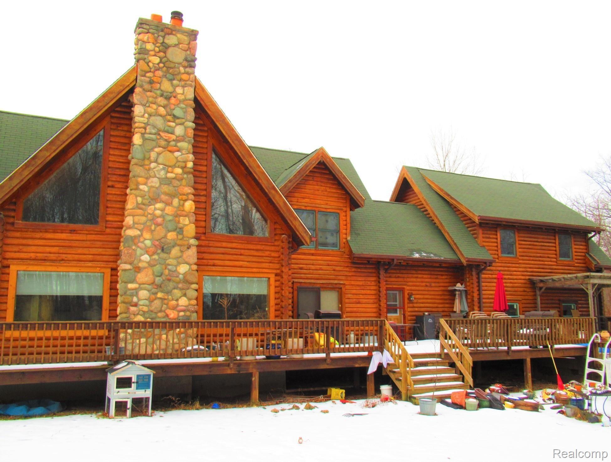 4866 Witt Road St. Clair, MI 48079 - Photo 91 of 98 Rear Elevation.jpg
