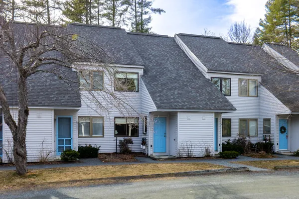 $299,000 | 285 Woodhaven Drive, Unit 7G, Hartford, VT 05001