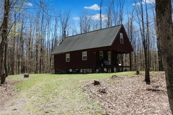 $215,000 | 17 Lee Road, Bernhards Bay, NY 13028
