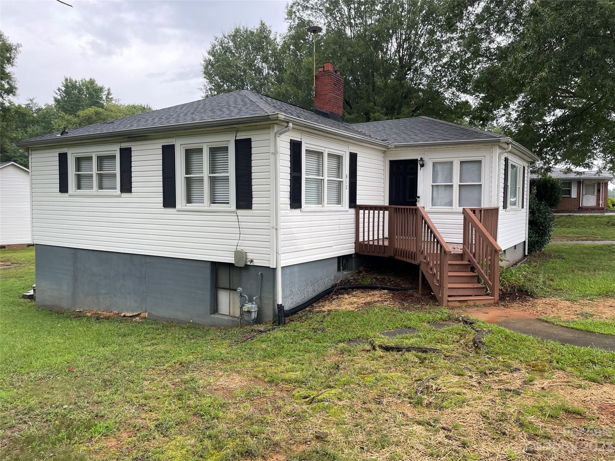 812 Rogers Lake Road Kannapolis, NC 28081 - Photo 3 of 26
