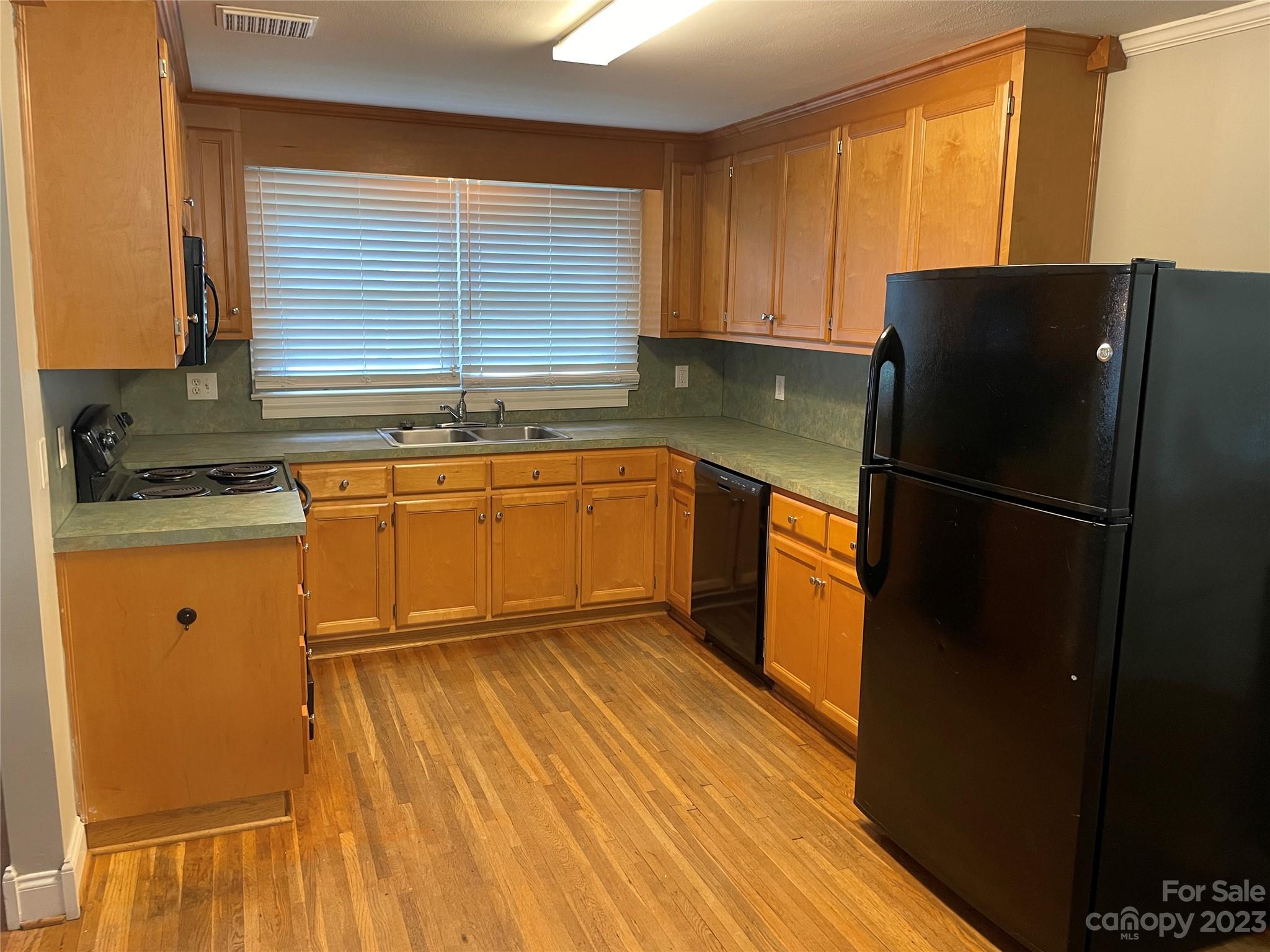 812 Rogers Lake Road Kannapolis, NC 28081 - Photo 10 of 26