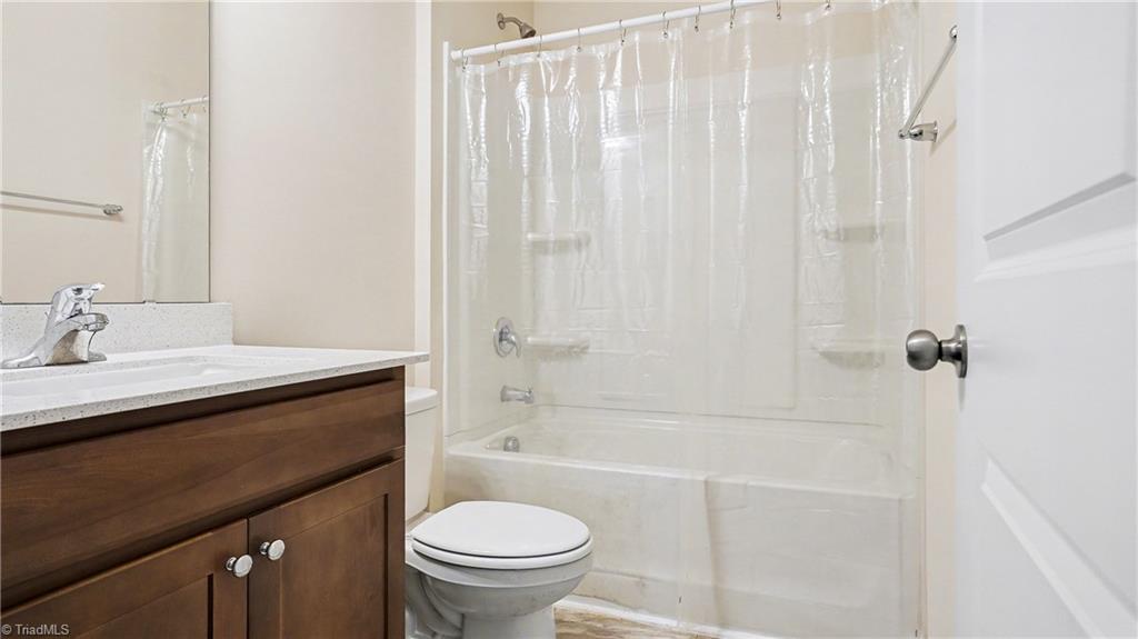940 Bloomington Way High Point, NC 27265 - Photo 15 of 27 Gallery Image 15