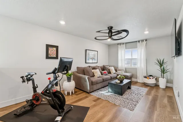 $679,000 | 305 East Cusick Street, Meridian, ID 83642