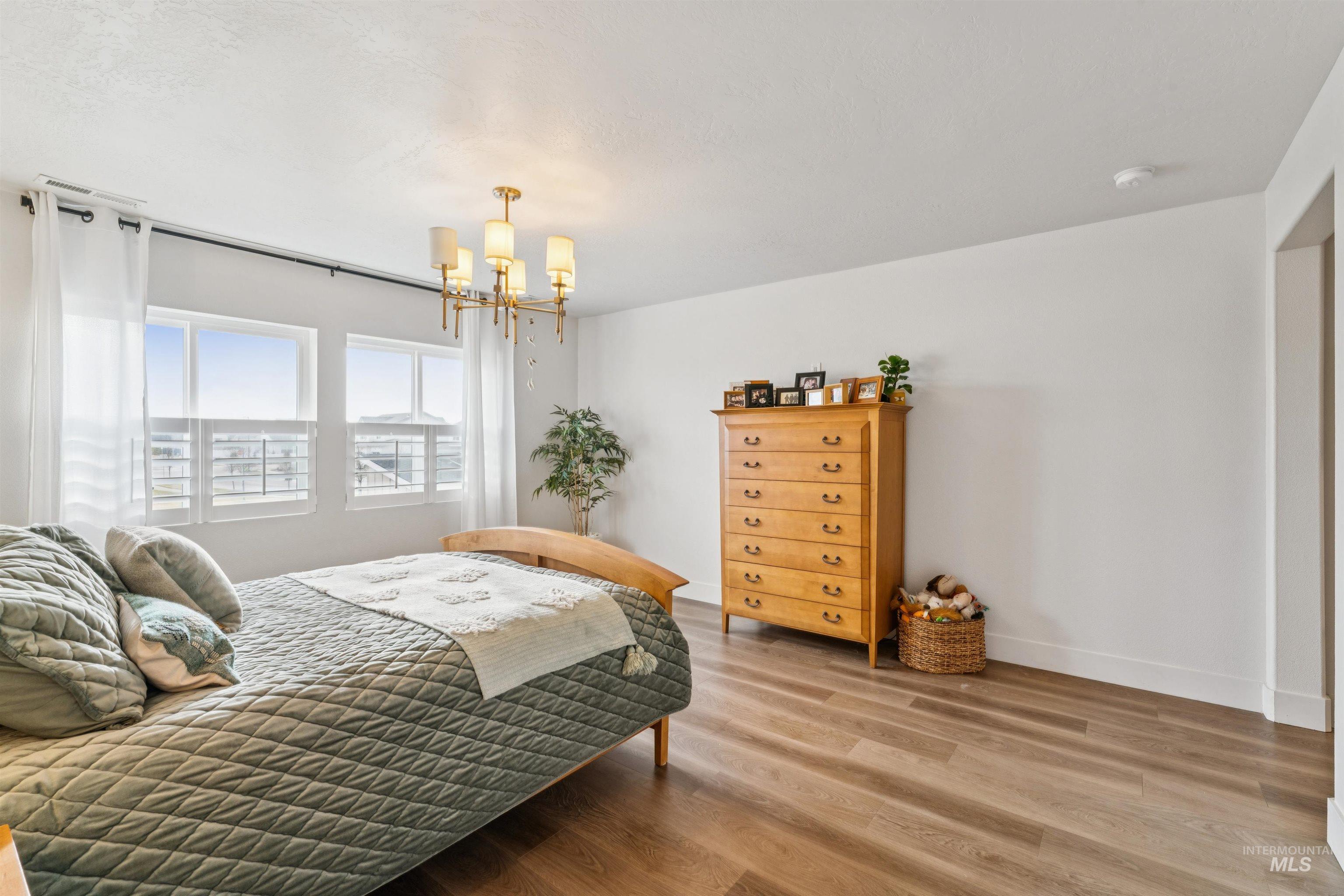 305 East Cusick Street Meridian, ID 83642 - Photo 22 of 50