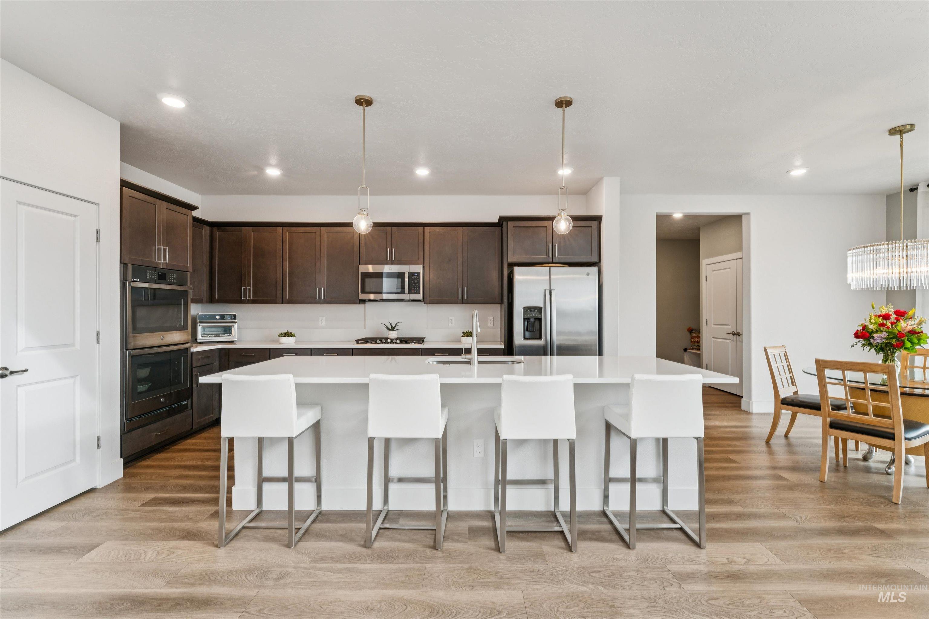 305 East Cusick Street Meridian, ID 83642 - Photo 9 of 50