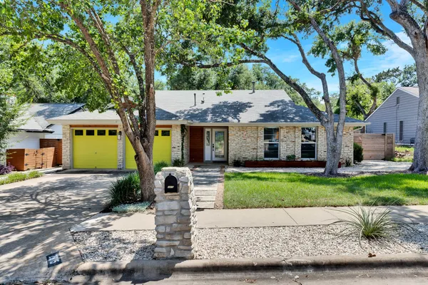 $3,050 | 2815 Inridge Drive, Austin, TX 78745