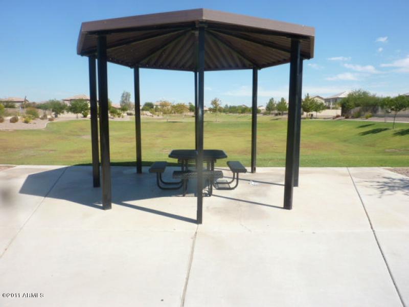 2402 West Apollo Road Phoenix, AZ 85041 - Photo 20 of 23 Greenbelt
