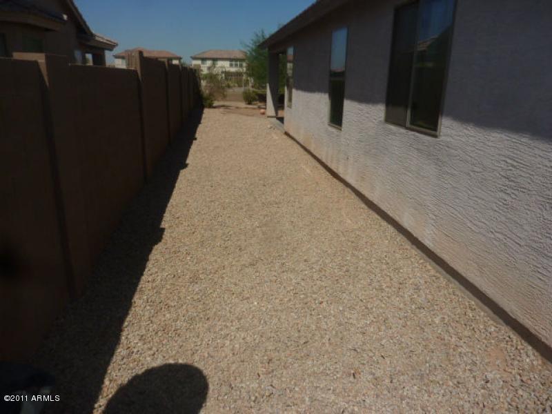 2402 West Apollo Road Phoenix, AZ 85041 - Photo 10 of 23 Backyard