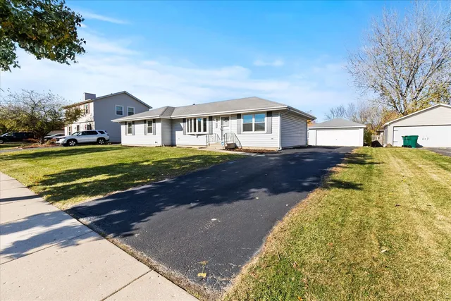 $344,990 | 6507 Goldhaber Lane, Plainfield, IL 60586