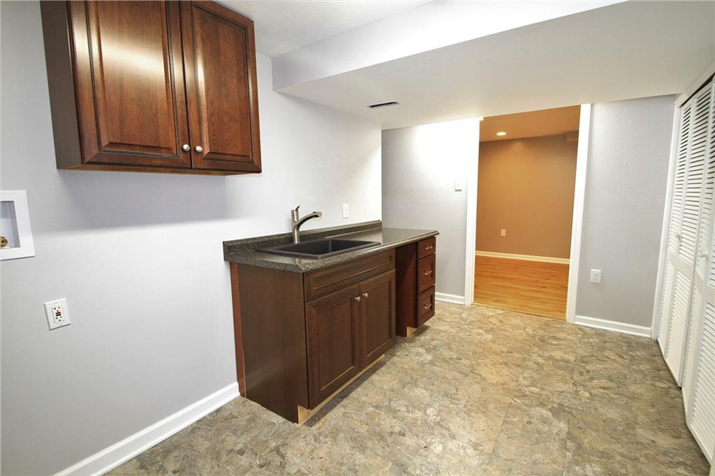 101 Louis Street McKees Rocks, PA 15136 - Photo 20 of 24 laundry room