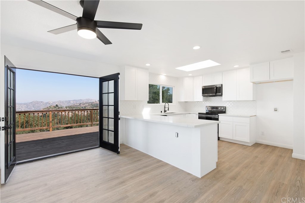1022 Rainbow Crest Road Fallbrook, CA 92028 - Photo 1 of 45