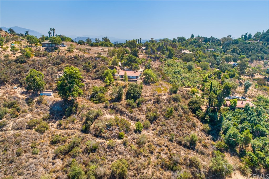 1022 Rainbow Crest Road Fallbrook, CA 92028 - Photo 2 of 45