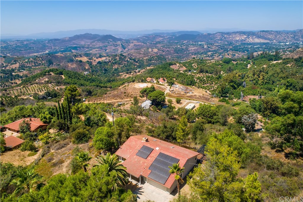 1022 Rainbow Crest Road Fallbrook, CA 92028 - Photo 4 of 45