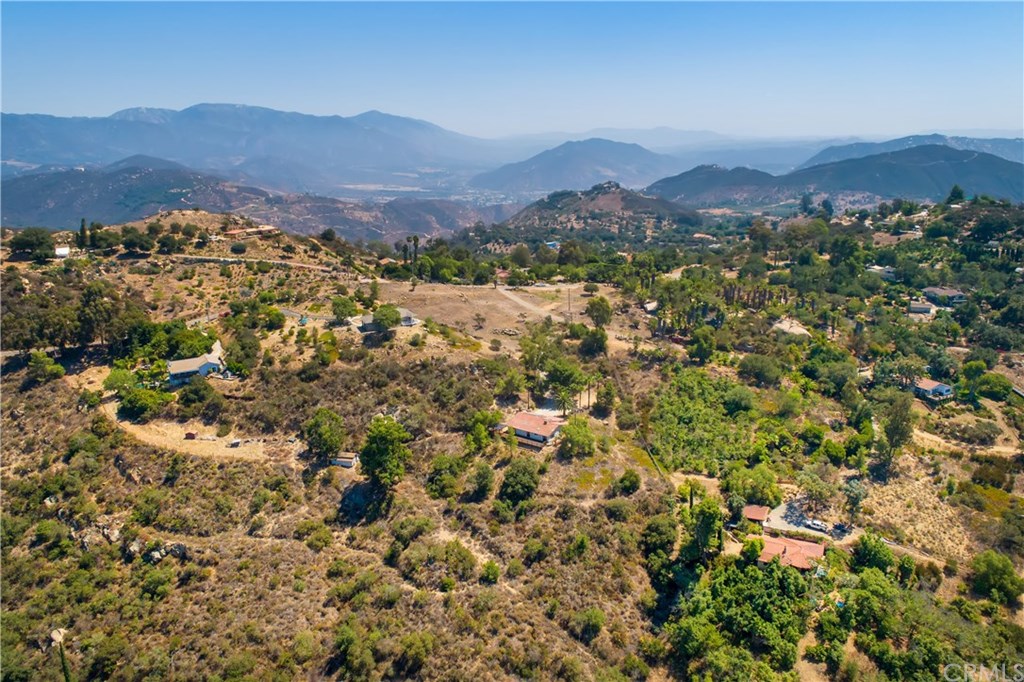 1022 Rainbow Crest Road Fallbrook, CA 92028 - Photo 6 of 45