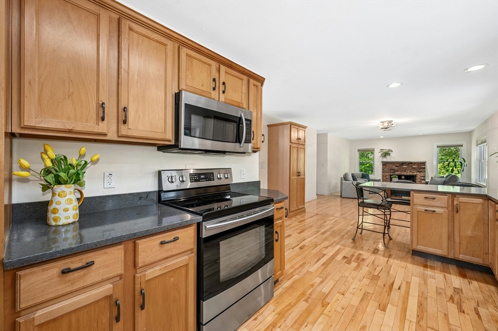 25 Warren Street Upton, MA 01568 - Photo 11 of 40 Gallery Image 11