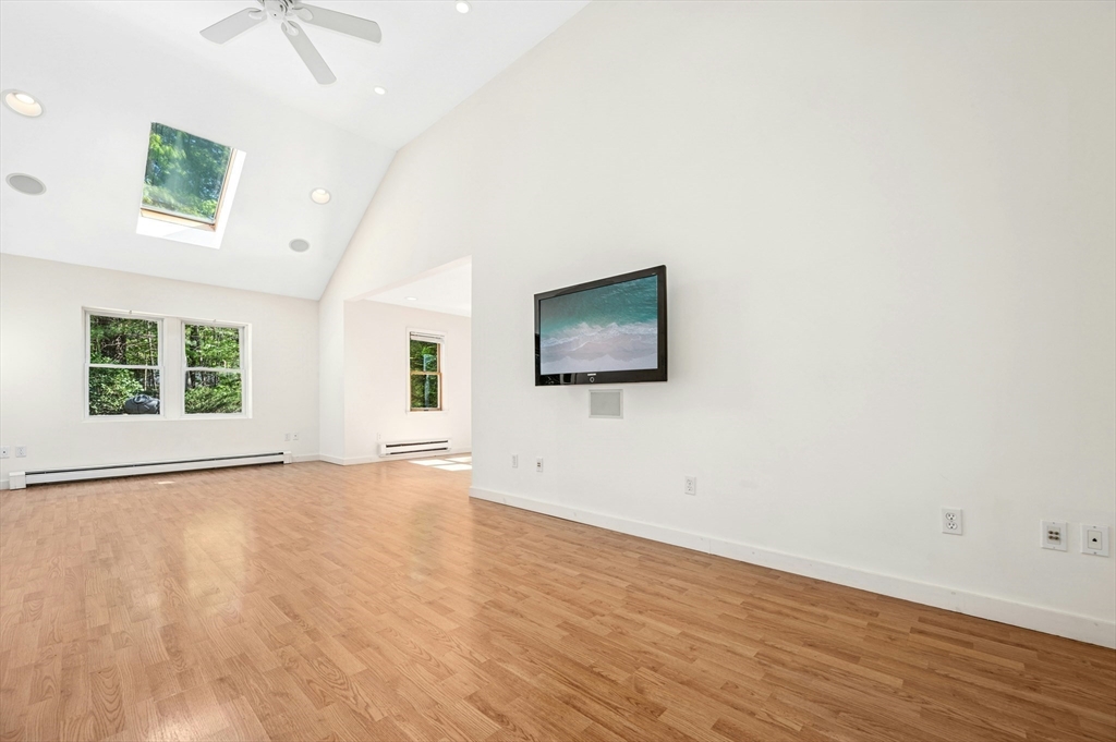 25 Warren Street Upton, MA 01568 - Photo 17 of 40 Gallery Image 17