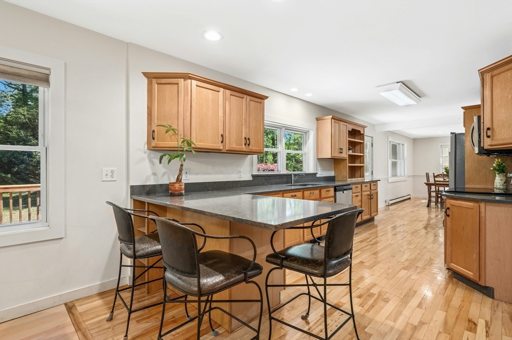 25 Warren Street Upton, MA 01568 - Photo 8 of 40 Gallery Image 8