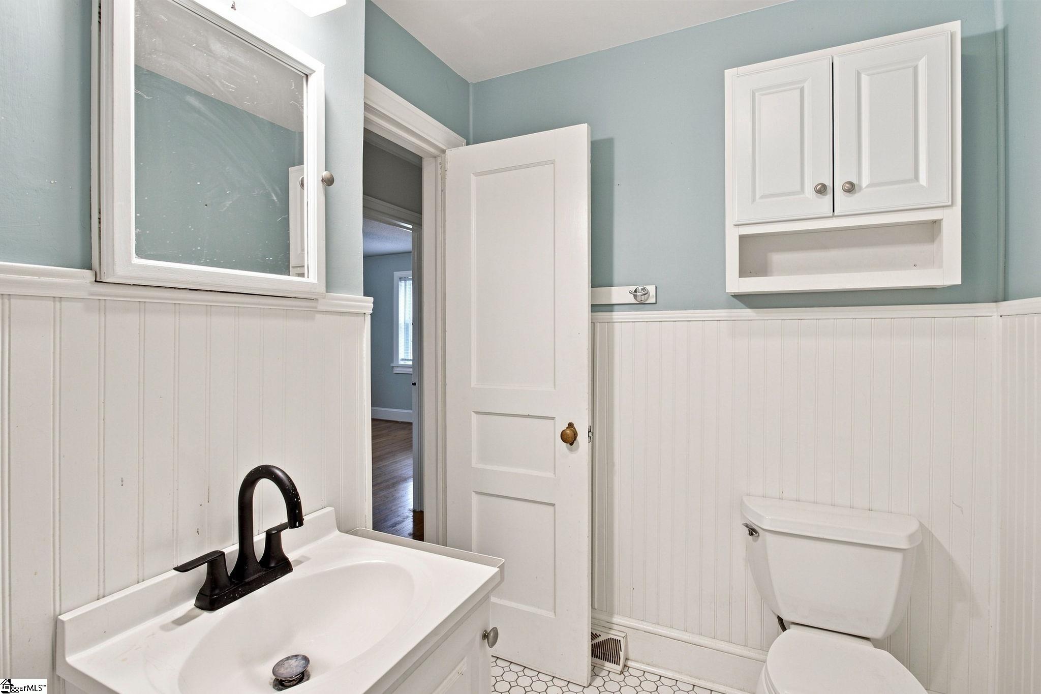 816 Chick Springs Road Taylors, SC 29687 - Photo 12 of 21 Gallery Image 12