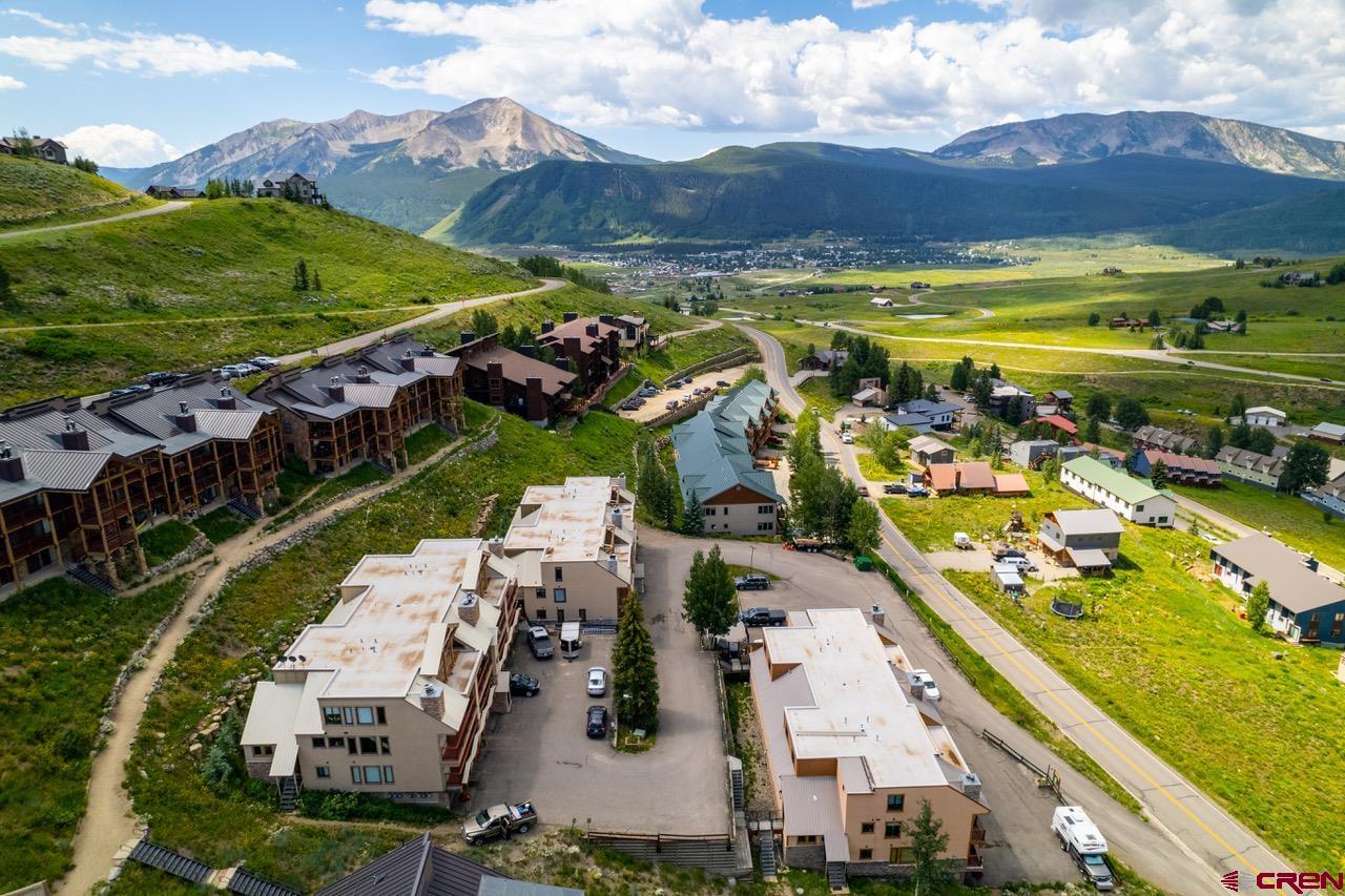 20 Hunter Hill Road, Unit 207 Crested Butte, CO 81225 - Photo 15 of 35 Gallery Image 15