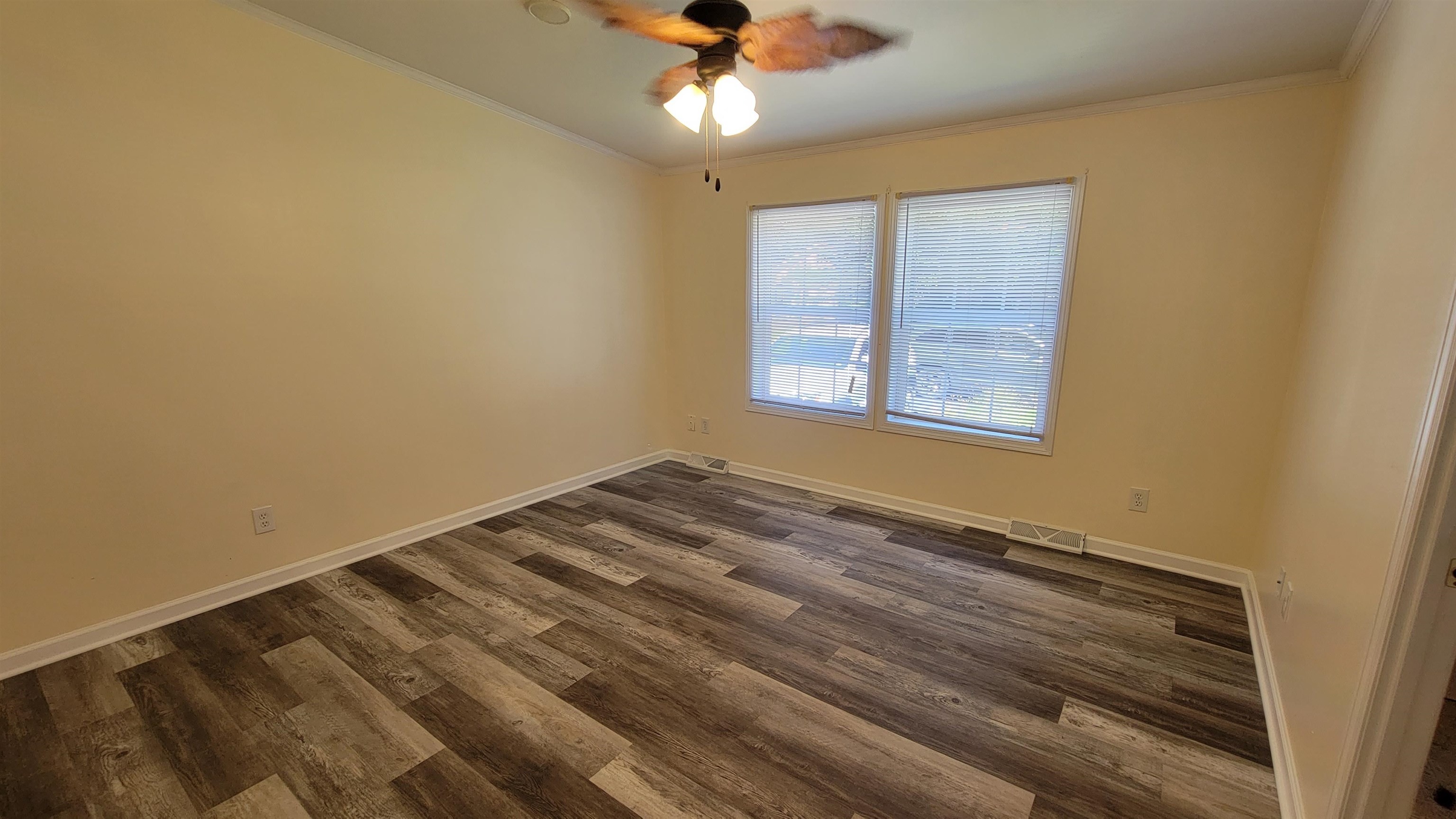 58 Temple Drive Rochester, NH 03868 - Photo 4 of 29
