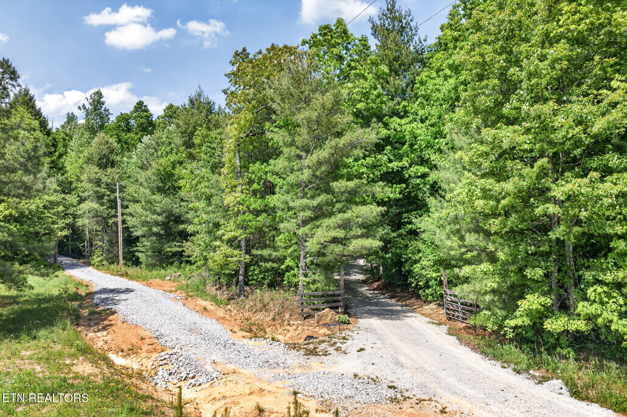 4912 Honey Creek Loop Road Allardt, TN 38504 - Photo 38 of 49 37-web-or-mls-4912 Honey Creek Loop Rd_1