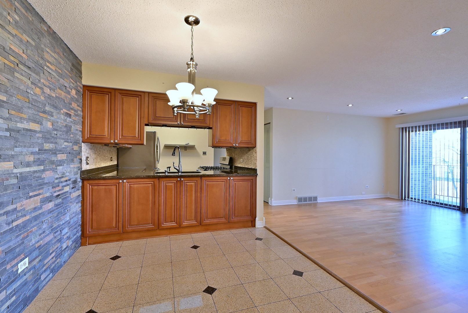 10512 Ridge Cove Drive, Unit 31C Chicago Ridge, IL 60415 - Photo 6 of 30