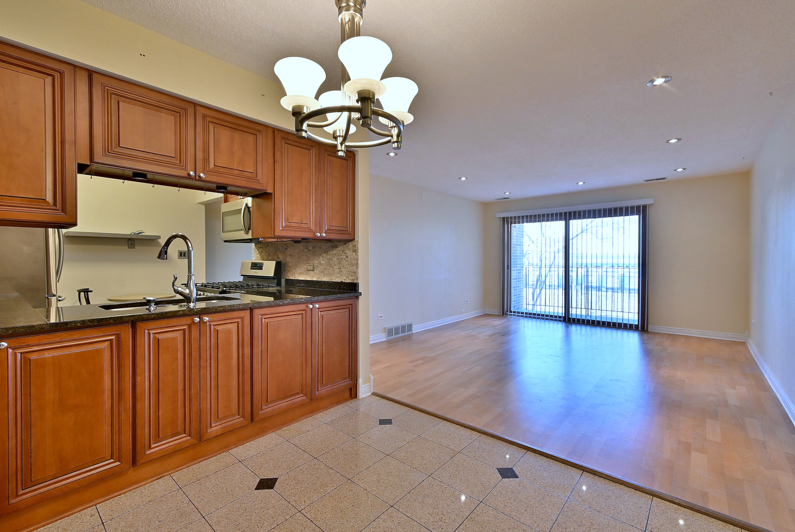 10512 Ridge Cove Drive, Unit 31C Chicago Ridge, IL 60415 - Photo 7 of 30