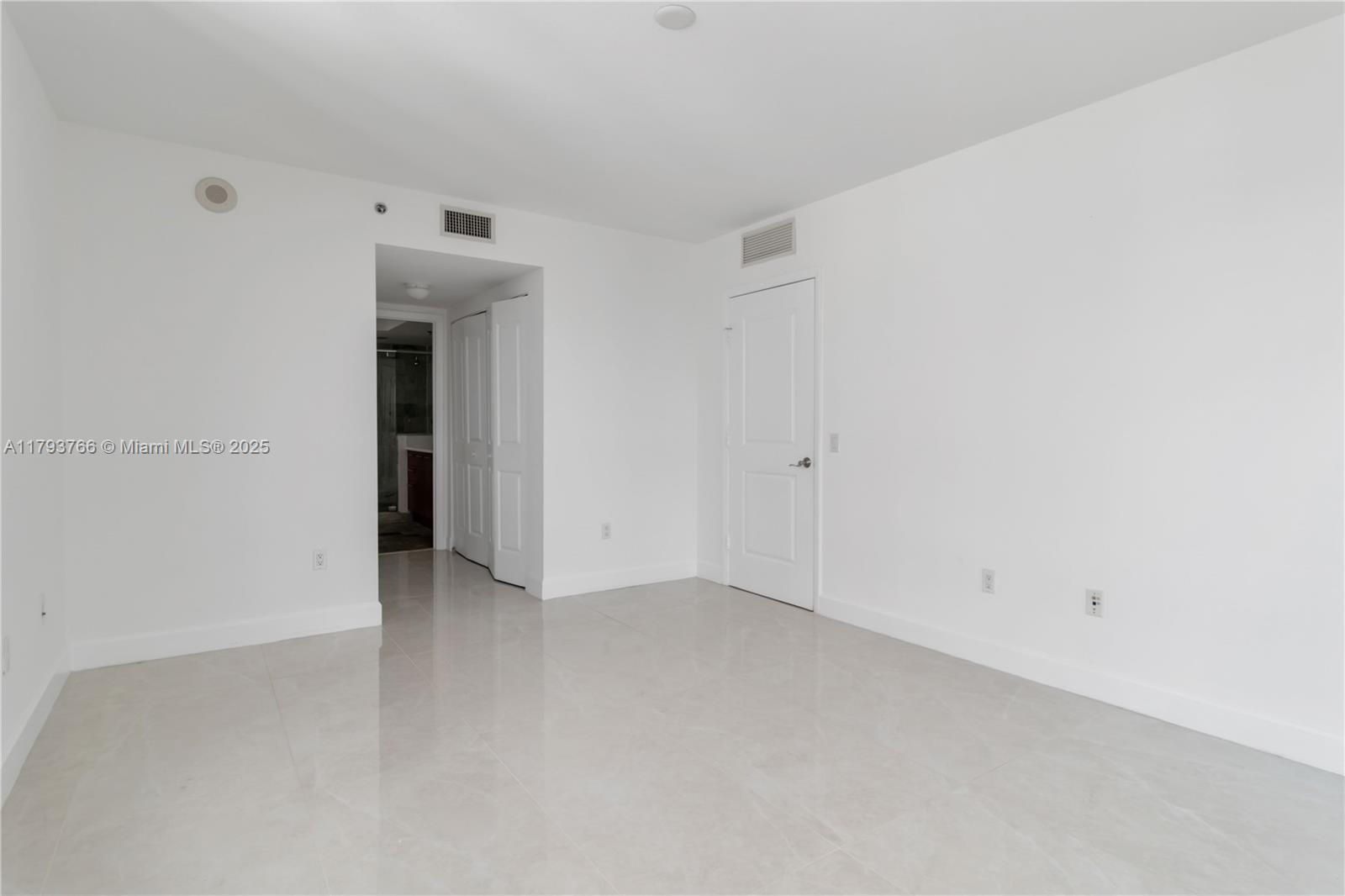 2681 North Flamingo Road, Unit 1808S Sunrise, FL 33323 - Photo 33 of 55