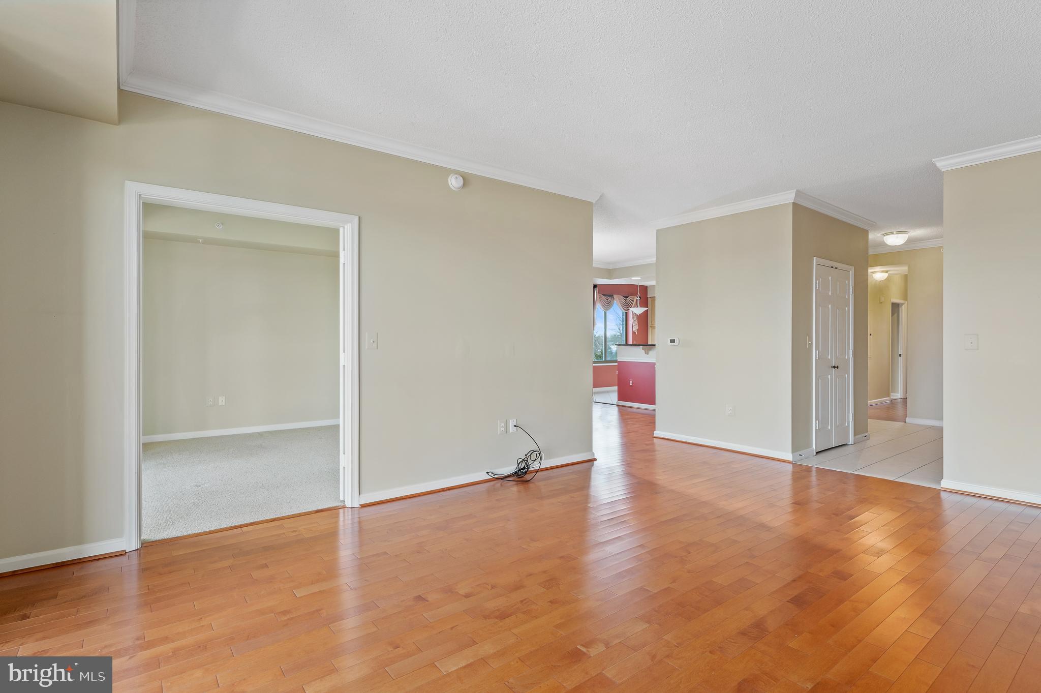 19355 Cypress Ridge Terrace, Unit 406 Leesburg, VA 20176 - Photo 4 of 32