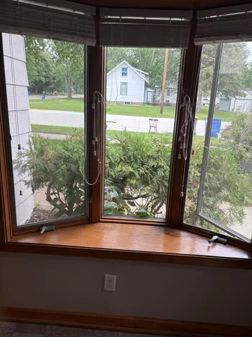 $97,900 | 202 7th Avenue Southwest, Pipestone, MN 56164