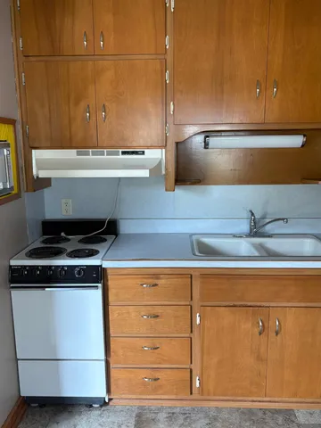 $97,900 | 202 7th Avenue Southwest, Pipestone, MN 56164