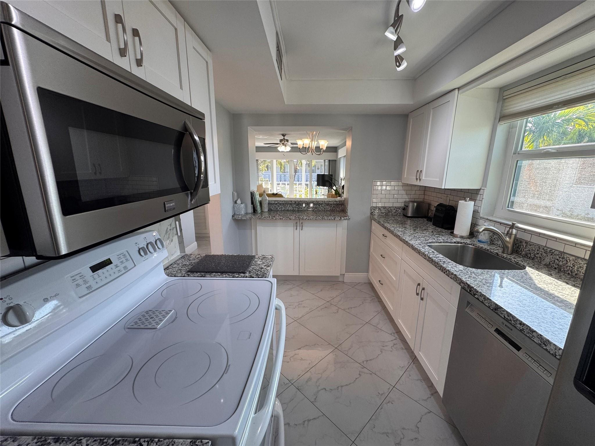 2151 Northeast 42nd Court, Unit 237 Lighthouse Point, FL 33064 - Photo 12 of 29 Photo 12