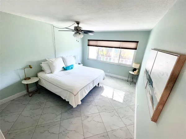 $200,000 | 2151 Northeast 42nd Court, Unit 237, Lighthouse Point, FL 33064