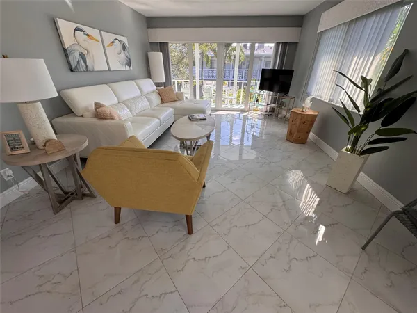 $200,000 | 2151 Northeast 42nd Court, Unit 237, Lighthouse Point, FL 33064