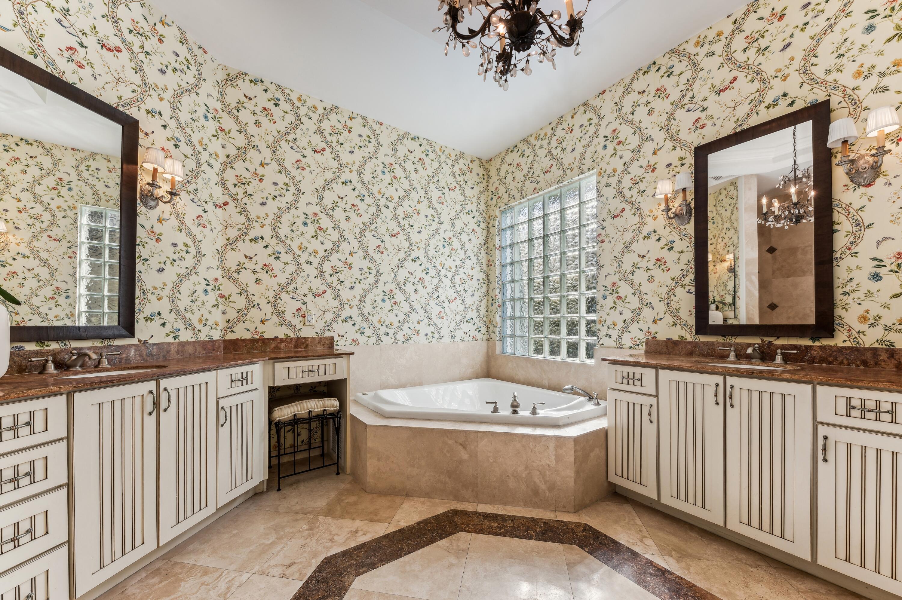 8871 Equus Circle Boynton Beach, FL 33472 - Photo 25 of 64 Primary Bath