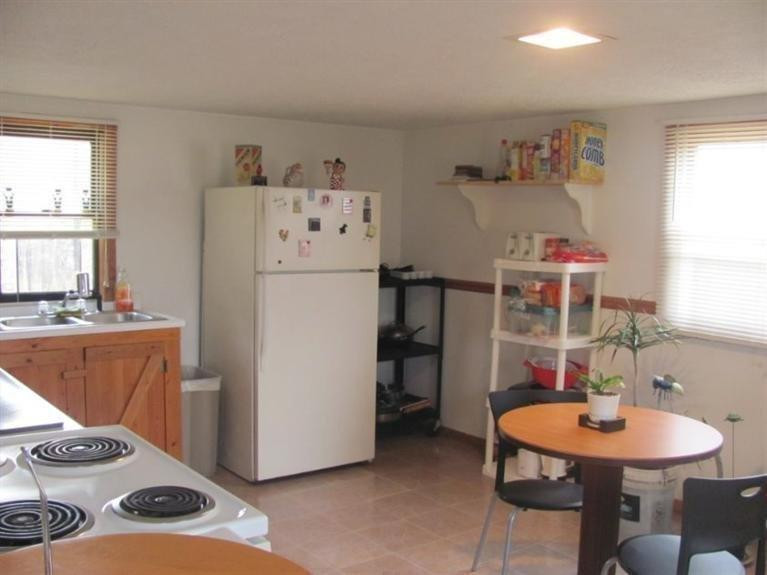 998 War Fork Road McKee, KY 40447 - Photo 13 of 23 Kitchen