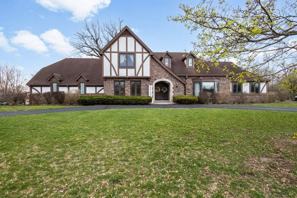 $567,000 | 931 Shetland Drive, Frankfort, IL 60423