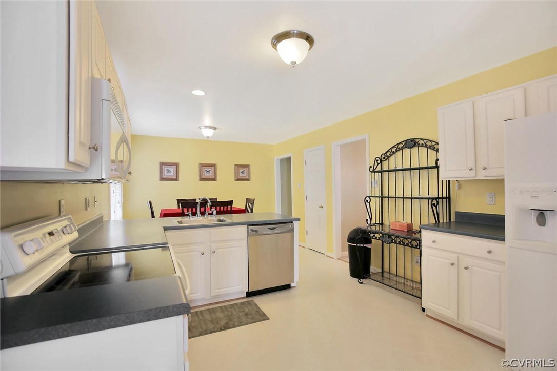 9542 Lockberry Ridge Loop North Chesterfield, VA 23237 - Photo 9 of 25 Gallery Image 9