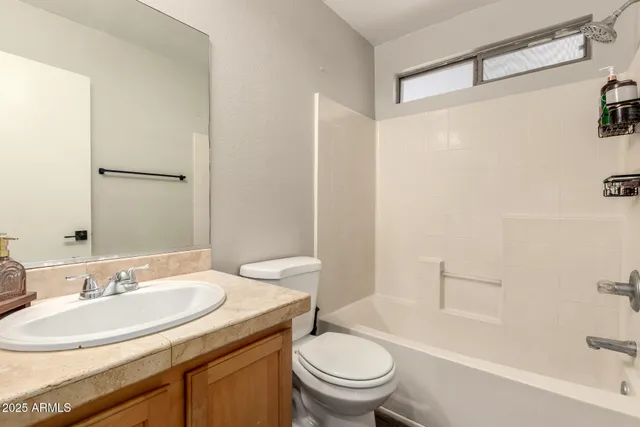 $379,900 | 1480 South Boulder Street, Unit B, Gilbert, AZ 85296